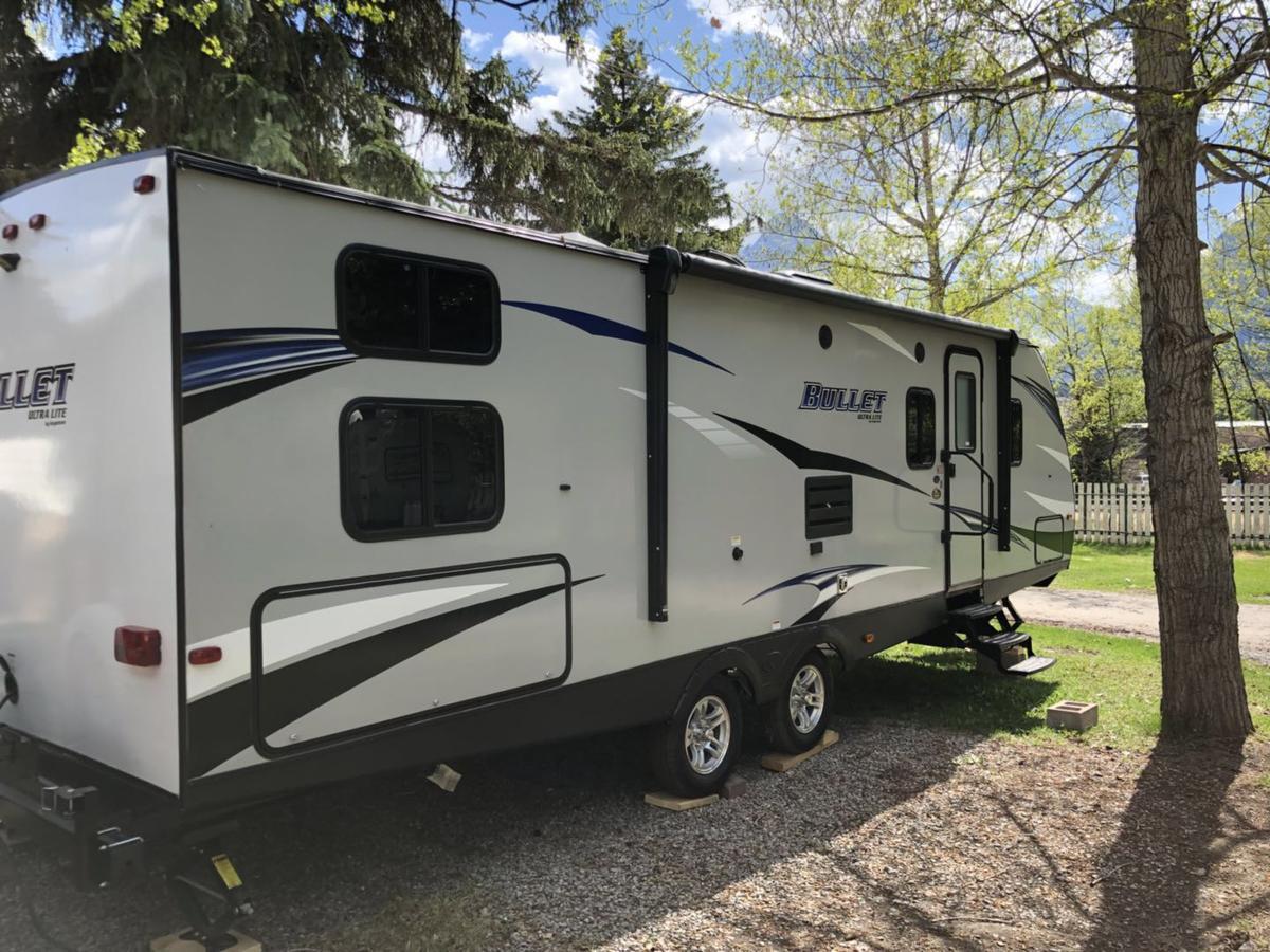 Rundle Mountain Rv Park Hotel Canmore Eksteriør billede